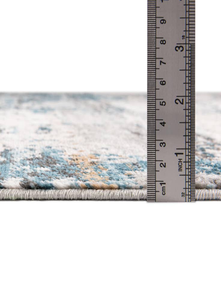 Detail image of  5' 3 x 7' 7 Leipzig Rug