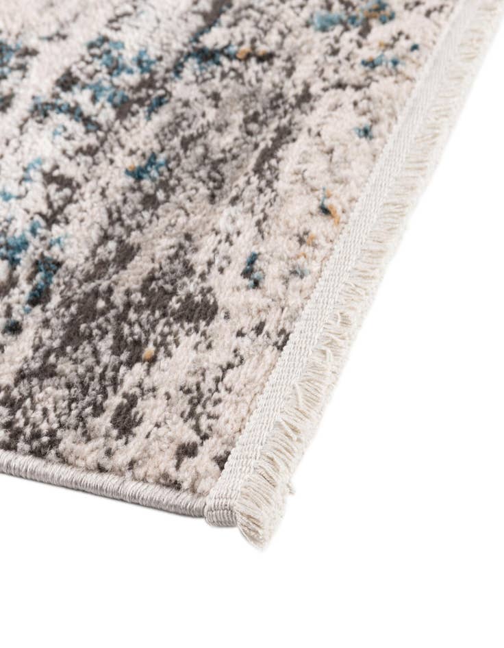 Detail image of  5' 3 x 7' 7 Leipzig Rug