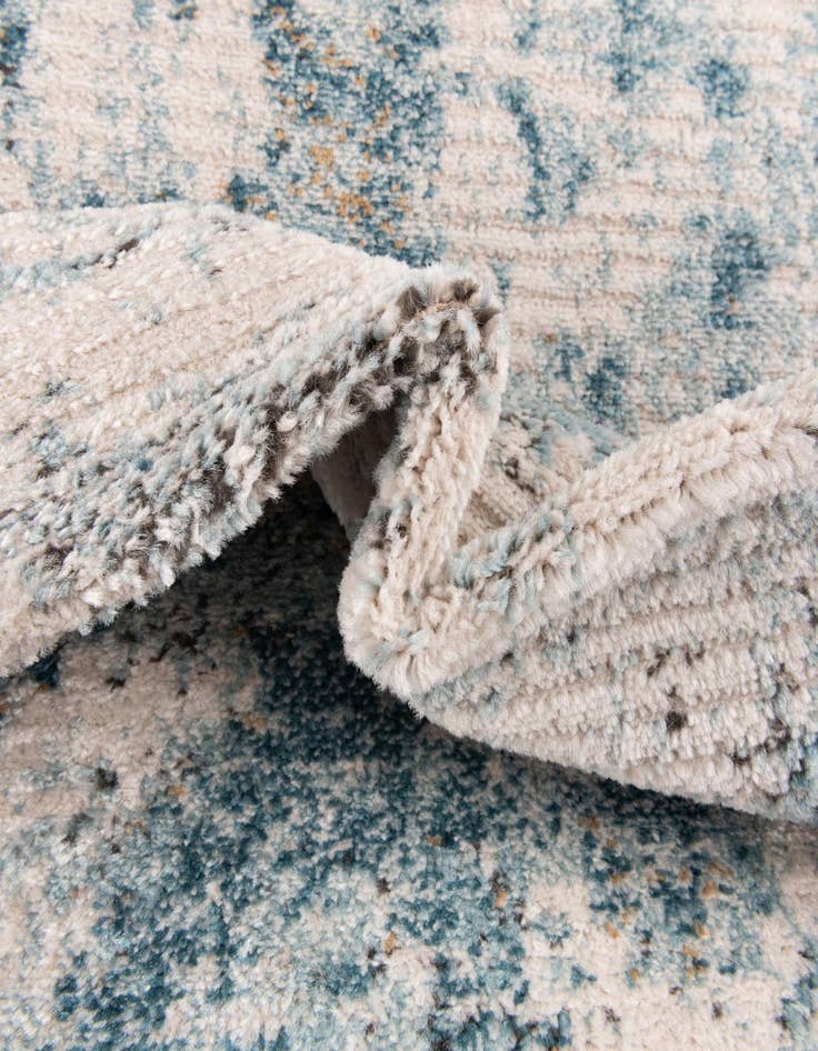 Detail image of  4' x 6' Leipzig Rug