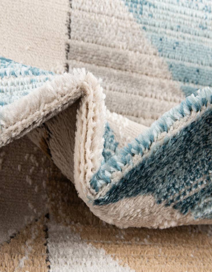 Detail image of  4' x 6' Leipzig Rug