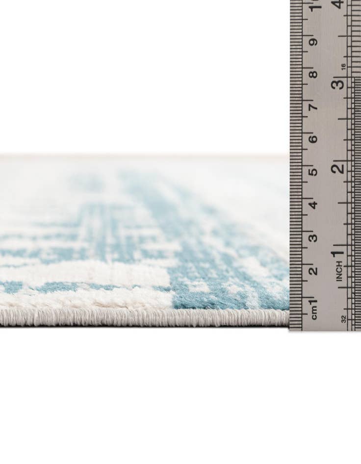 Detail image of  7' x 10' Leipzig Rug