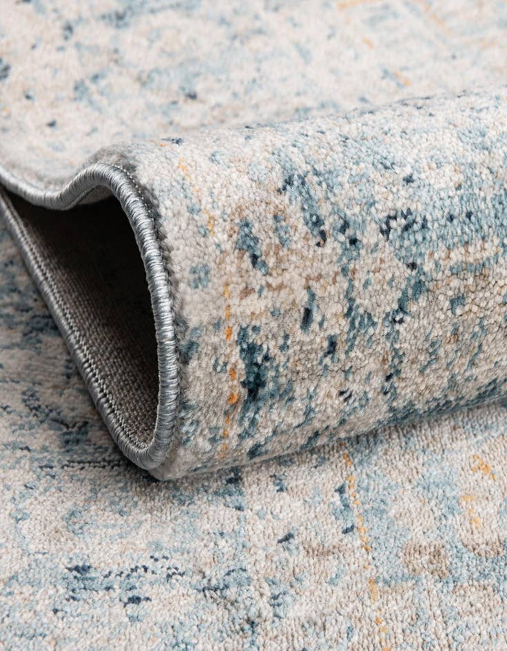 Detail image of  7' x 10' Leipzig Rug