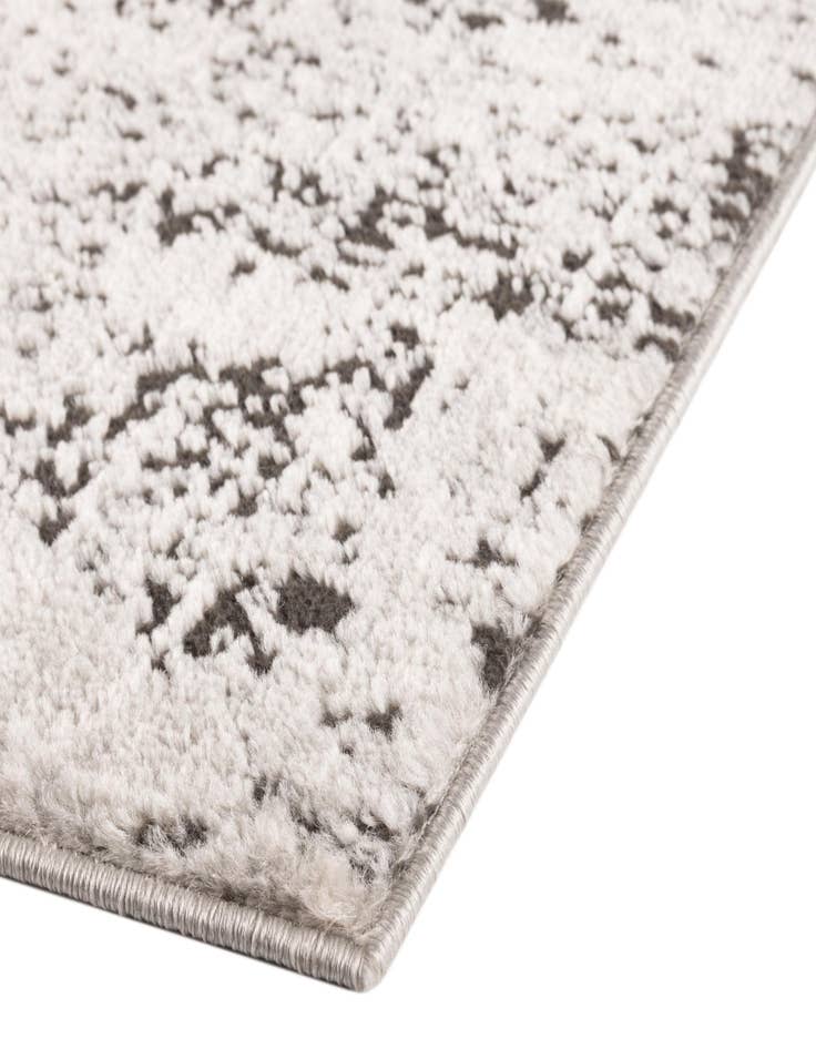 Detail image of  4' x 6' Leipzig Rug