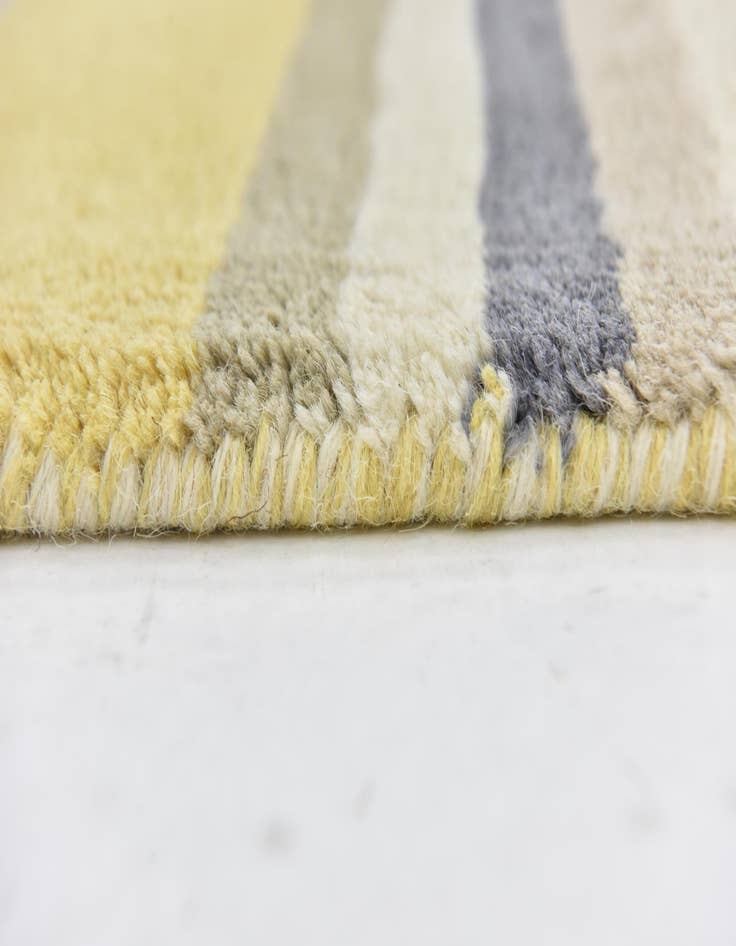 Detail image of  2' 8 x 4' 10 Luna Wool Rug