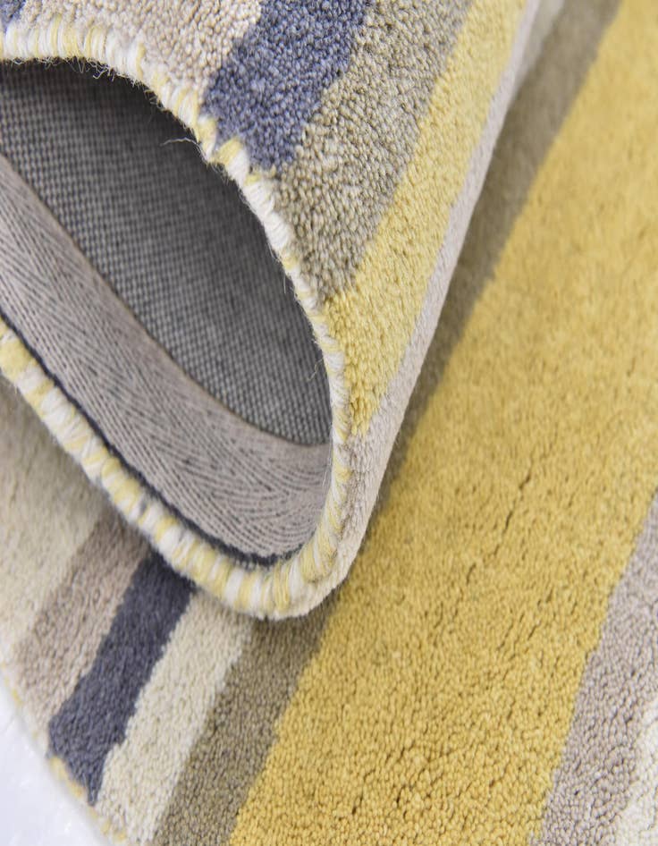 Detail image of  2' 8 x 4' 10 Luna Wool Rug