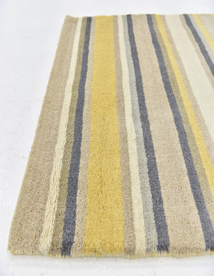 Detail image of  2' 8 x 4' 10 Luna Wool Rug