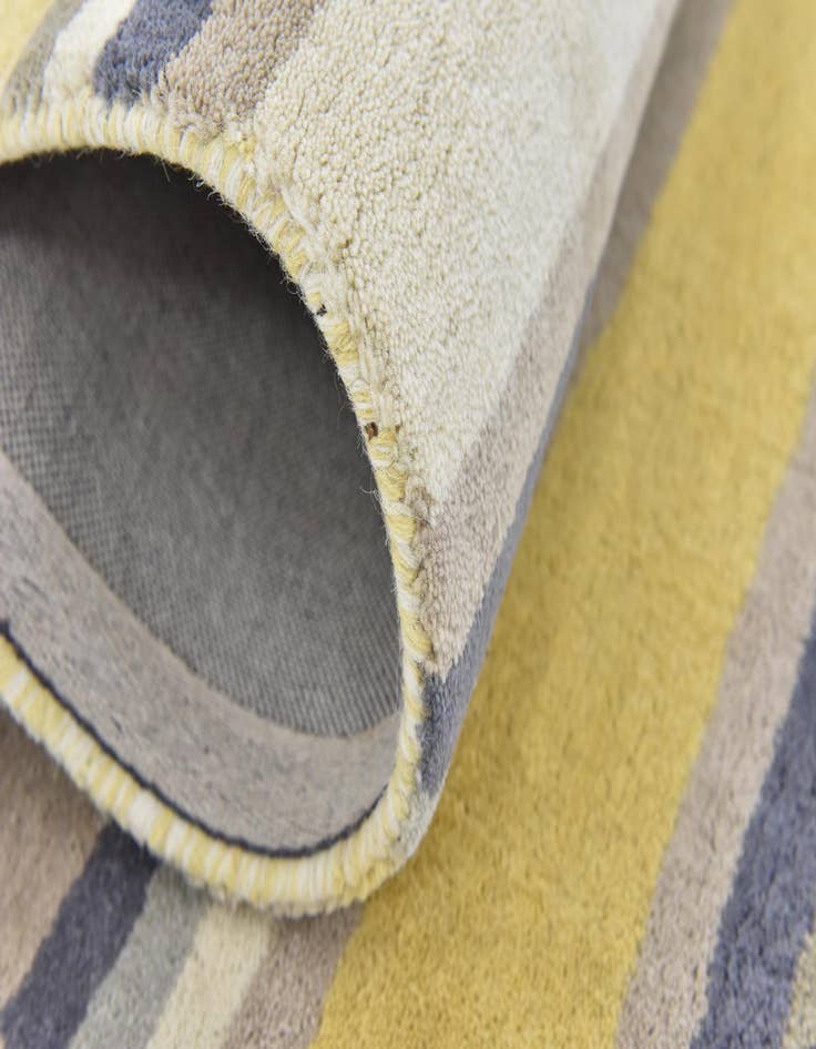 Detail image of  2' 8 x 5' Luna Wool Rug