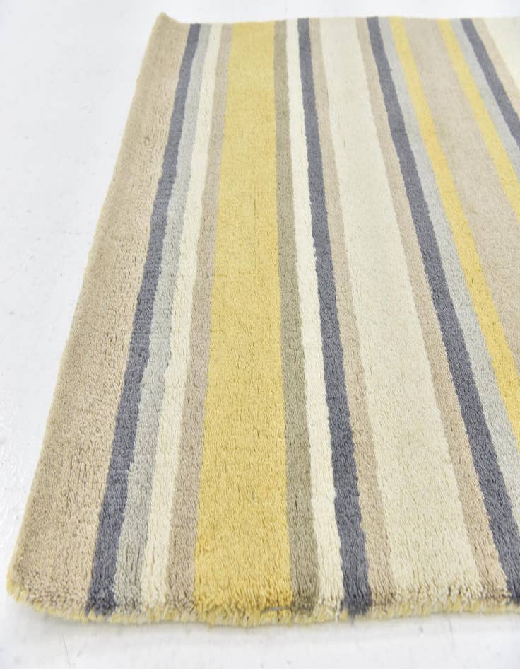 Detail image of  2' 8 x 4' 10 Luna Wool Rug