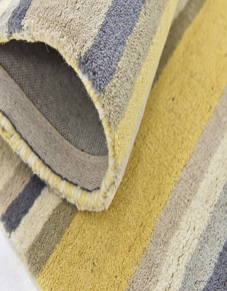 Detail image of  2' 8 x 4' 10 Luna Wool Rug