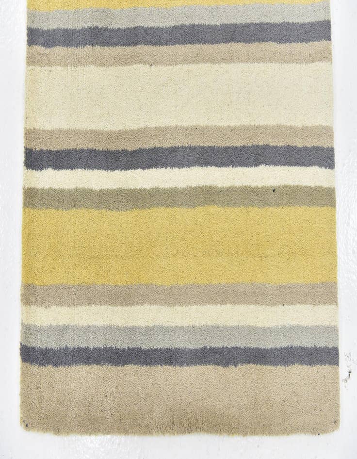 Detail image of  2' 8 x 4' 10 Luna Wool Rug