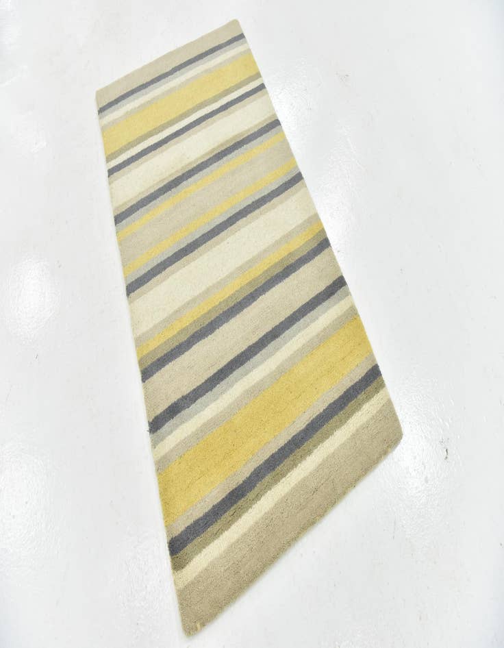 Detail image of  2' 8 x 4' 10 Luna Wool Rug