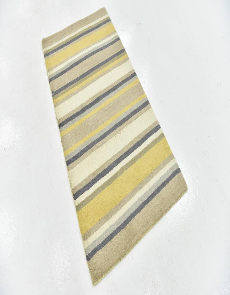 Detail image of  2' 8 x 5' Luna Wool Rug