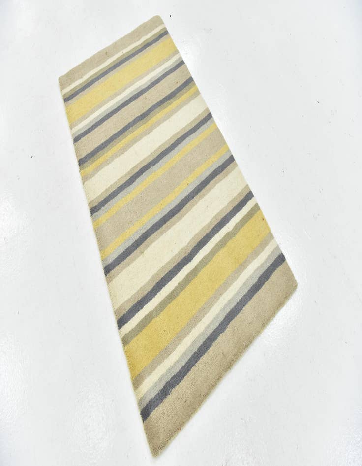 Detail image of  2' 8 x 4' 10 Luna Wool Rug