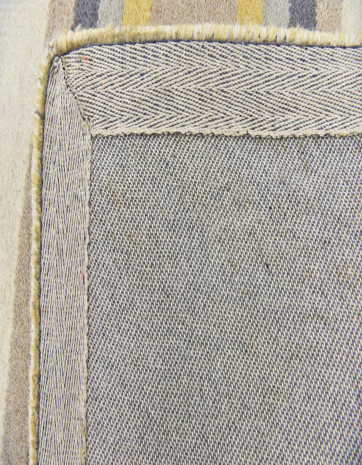 Detail image of  2' 8 x 4' 10 Luna Wool Rug