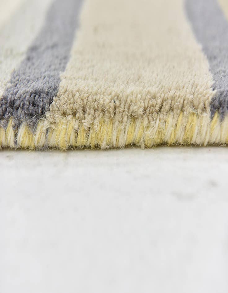 Detail image of  2' 8 x 4' 10 Luna Wool Rug