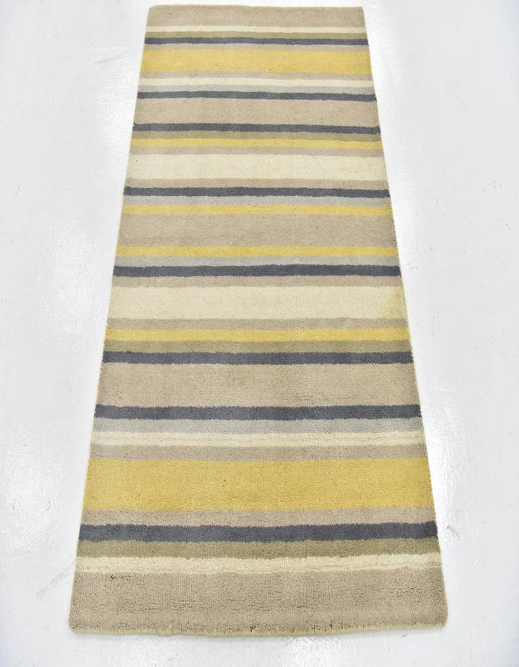 Detail image of  4' x 5' 7 Luna Wool Rug