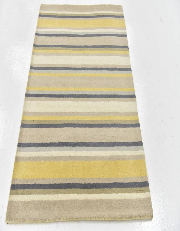 Detail image of  4' x 5' Luna Wool Rug