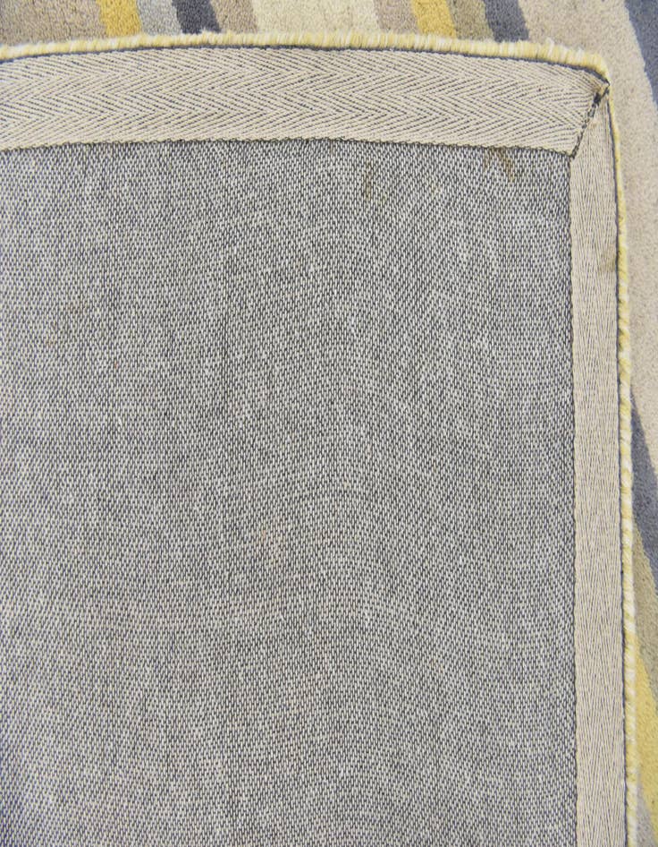 Detail image of  4' x 5' 6 Luna Wool Rug