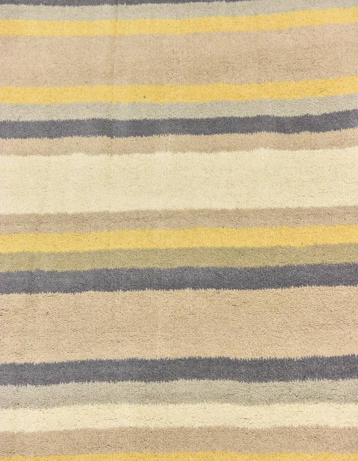 Detail image of  4' x 5' 8 Luna Wool Rug