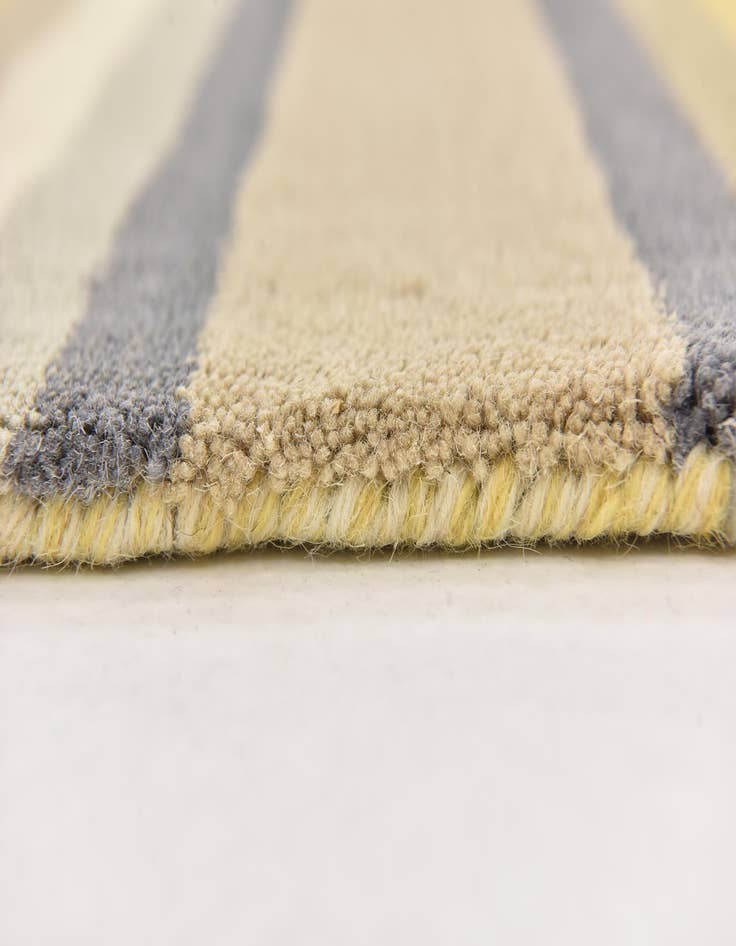 Detail image of  4' x 5' 8 Luna Wool Rug