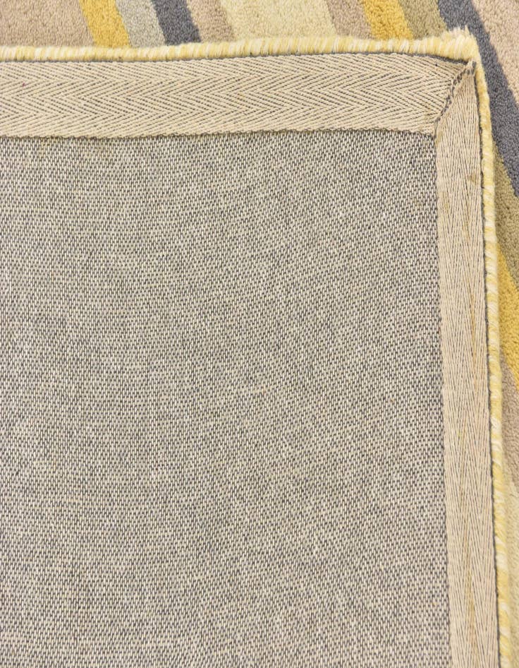 Detail image of  4' x 5' 6 Luna Wool Rug