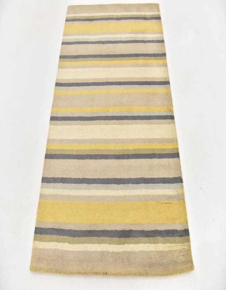 Detail image of  4' x 5' 7 Luna Wool Rug