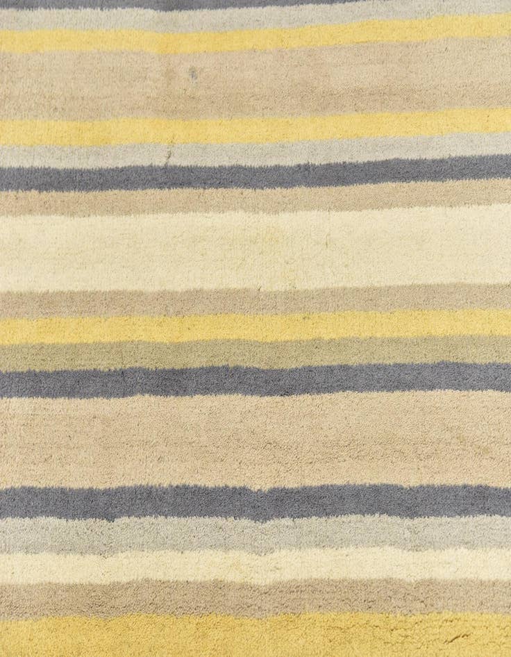 Detail image of  3' 10 x 5' 7 Luna Wool Rug