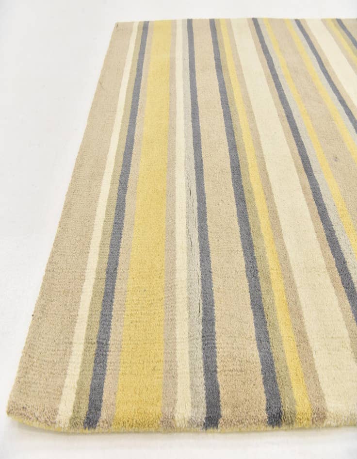 Detail image of  3' 10 x 5' 7 Luna Wool Rug