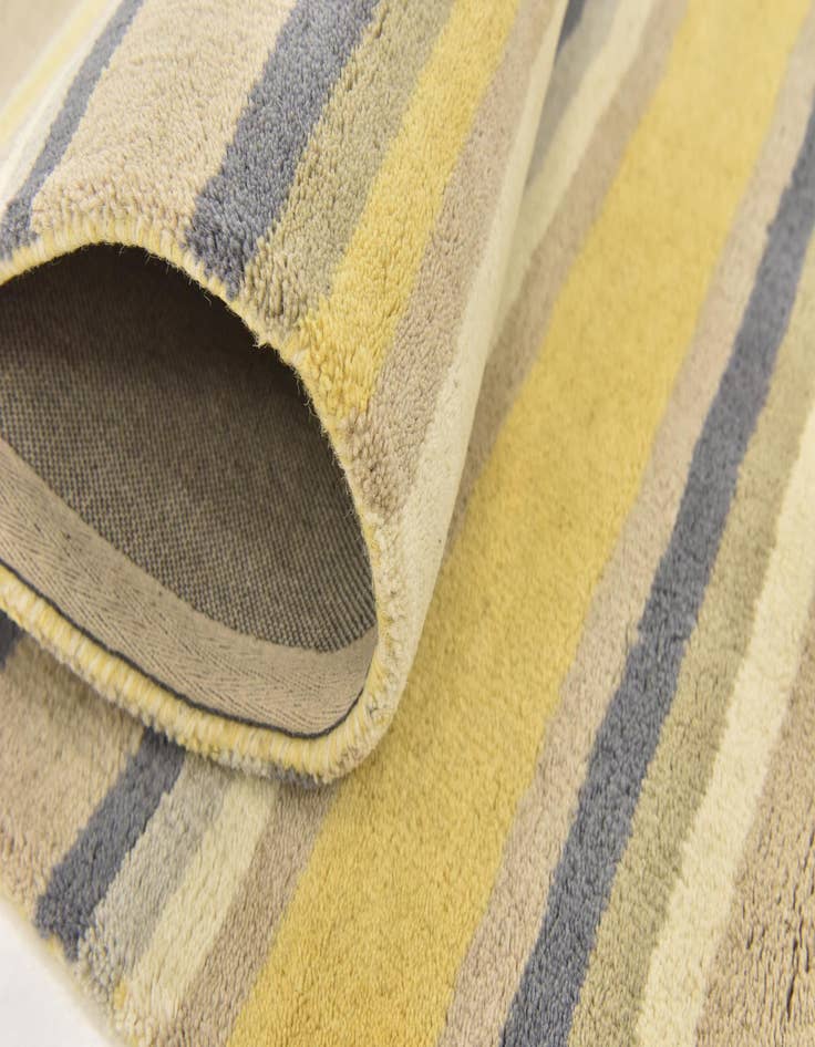 Detail image of  3' 10 x 5' 7 Luna Wool Rug