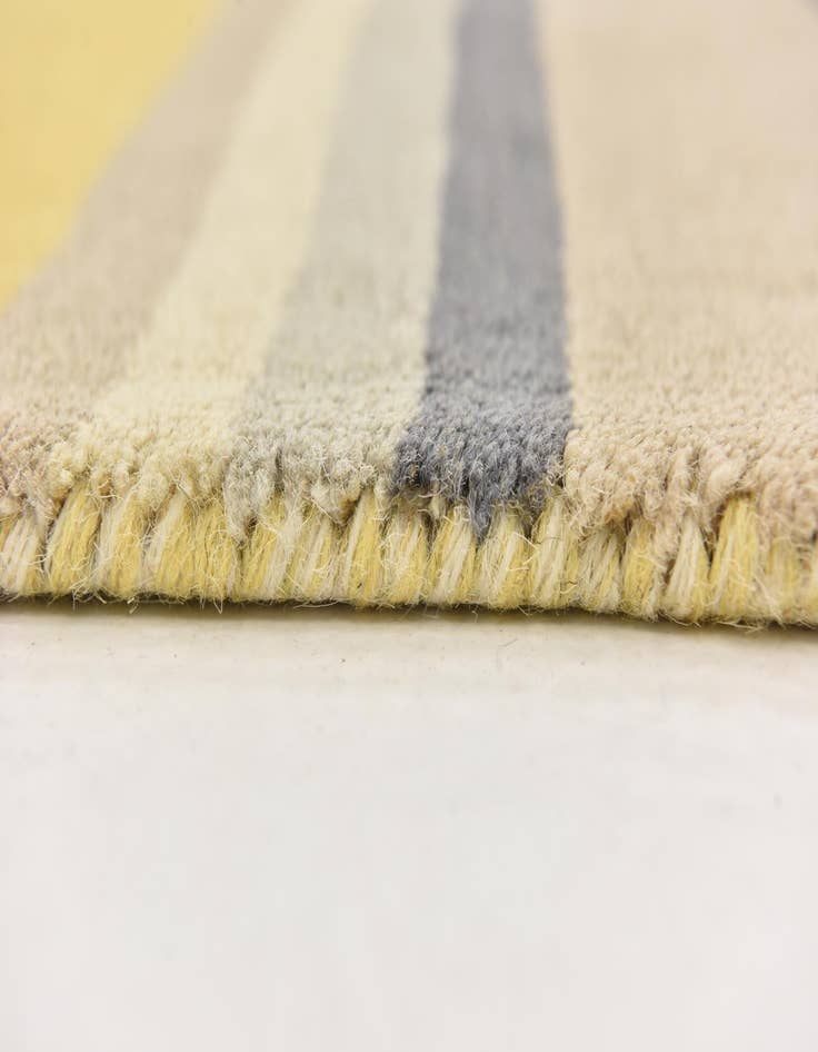 Detail image of  4' x 5' 6 Luna Wool Rug