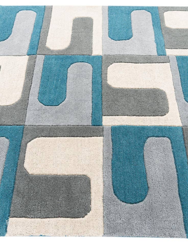 Detail image of  5' x 7' 10 Luna Rug