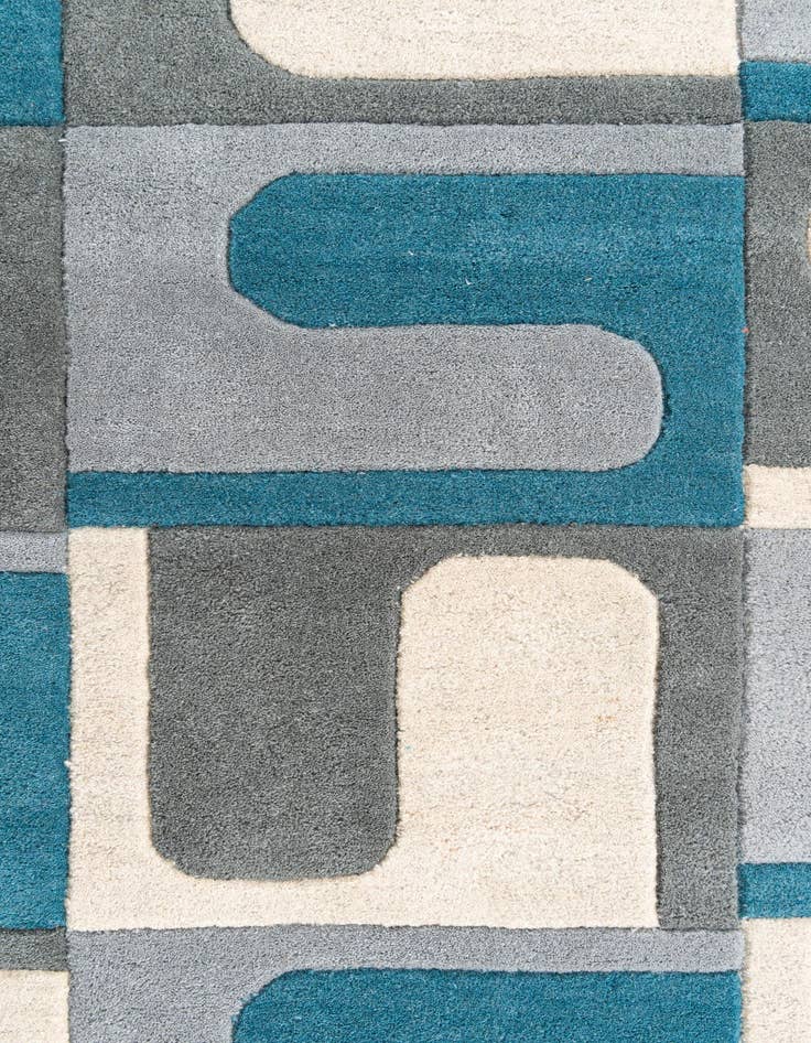 Detail image of  5' x 7' 10 Luna Rug
