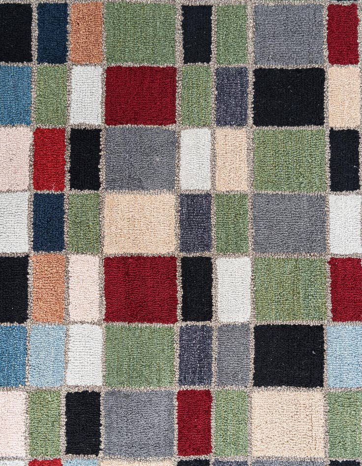 Detail image of  5' x 7' 10 Luna Rug