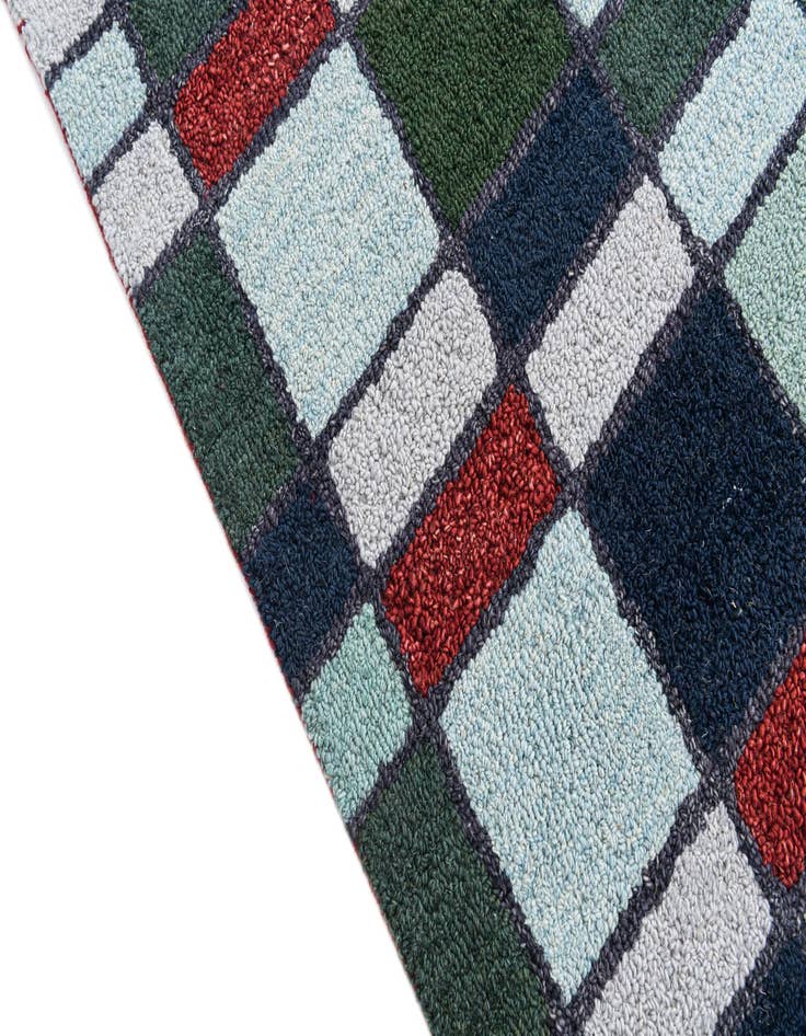 Detail image of  5' x 7' 10 Luna Rug