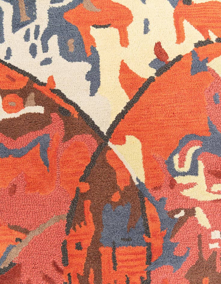 Detail image of  5' 4 x 7' 6 Luna Rug
