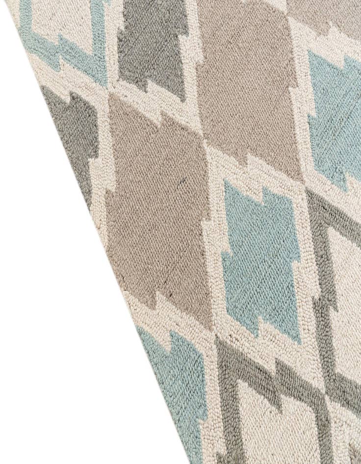 Detail image of  5' x 7' Luna Rug