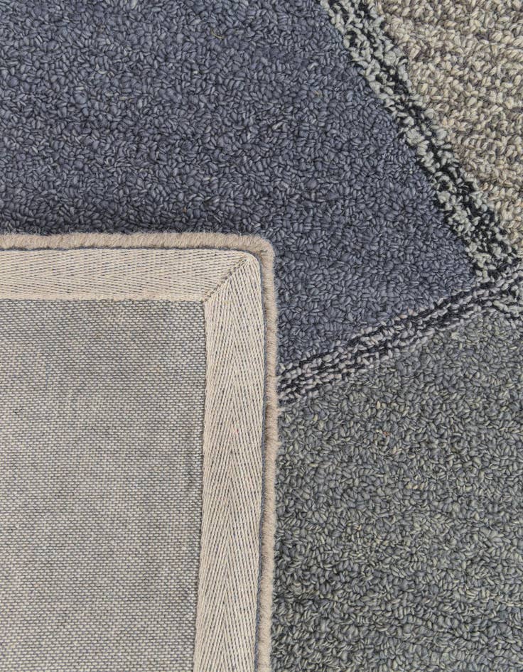 Detail image of  8' x 10' 1 Luna Rug