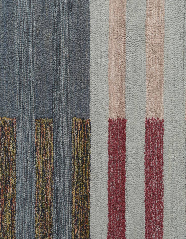 Detail image of 8' 2 x 10' 2 Luna Rug