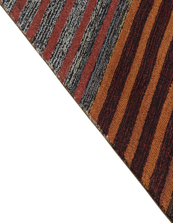 Detail image of  8' 1 x 10' 2 Luna Rug