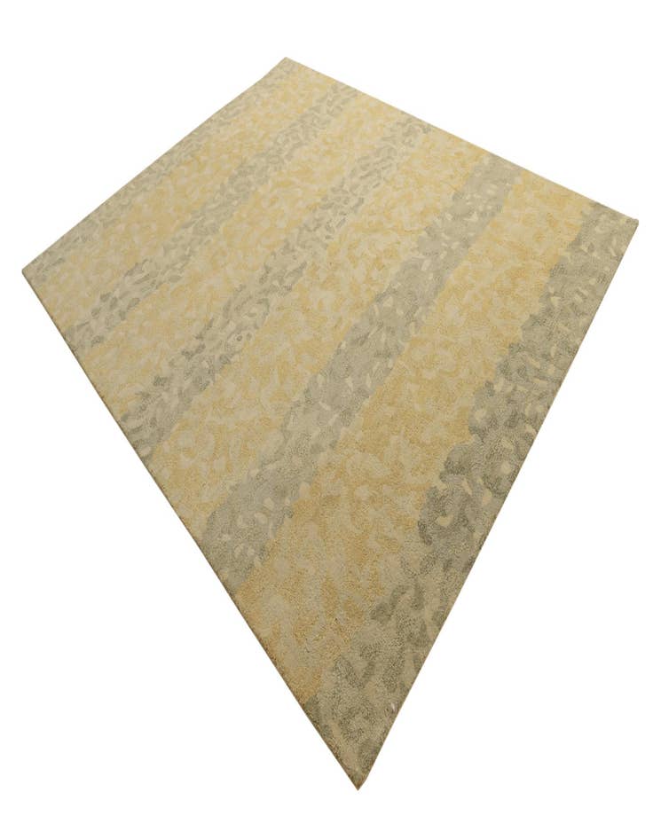 Detail image of  8' x 10' Luna Rug