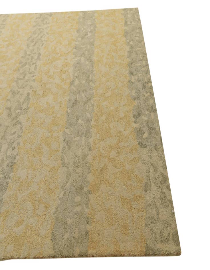 Detail image of  8' x 10' Luna Rug