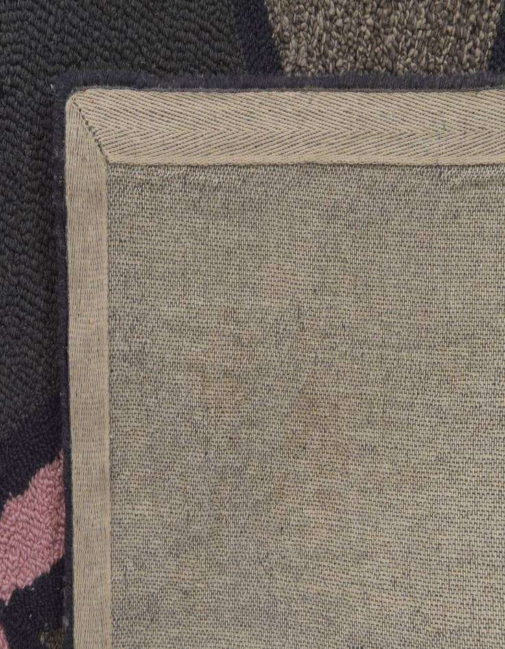 Detail image of  8' x 10' 1 Luna Rug