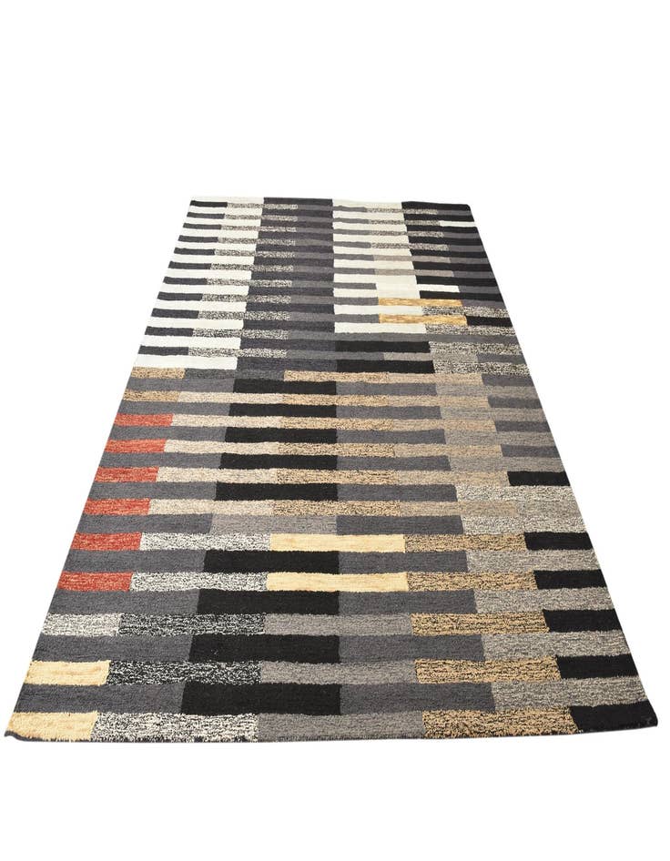 Detail image of  8' 1 x 10' 2 Luna Rug