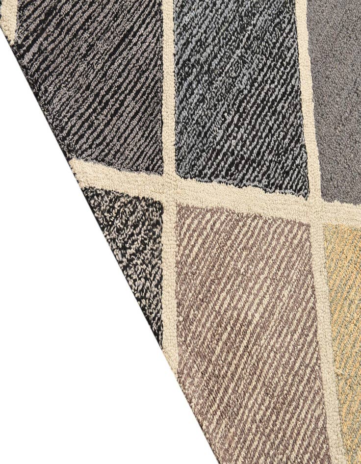 Detail image of  7' 11 x 10' Luna Rug