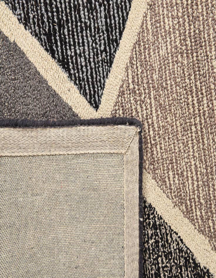 Detail image of  7' 11 x 10' Luna Rug