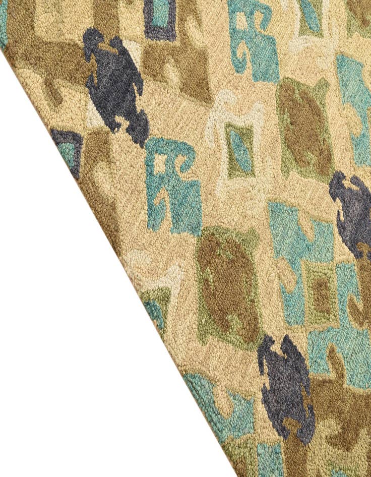 Detail image of  8' x 9' 10 Luna Rug