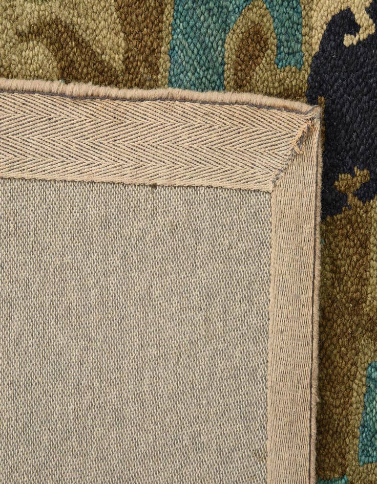 Detail image of  8' x 10' Luna Rug