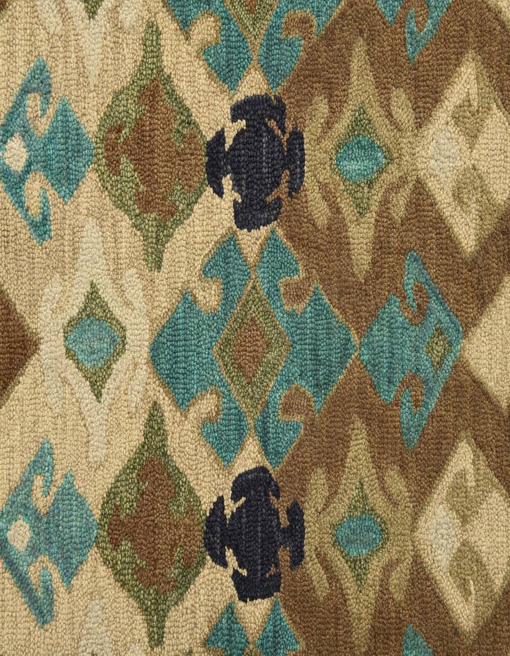 Detail image of  8' x 9' 10 Luna Rug