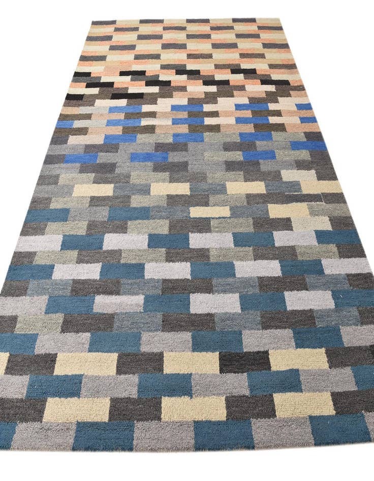 Detail image of  8' 1 x 10' 2 Luna Rug