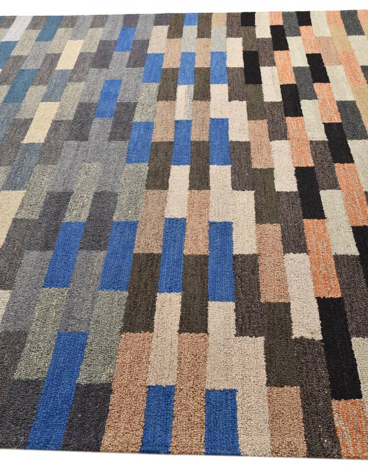 Detail image of  8' 1 x 10' 2 Luna Rug